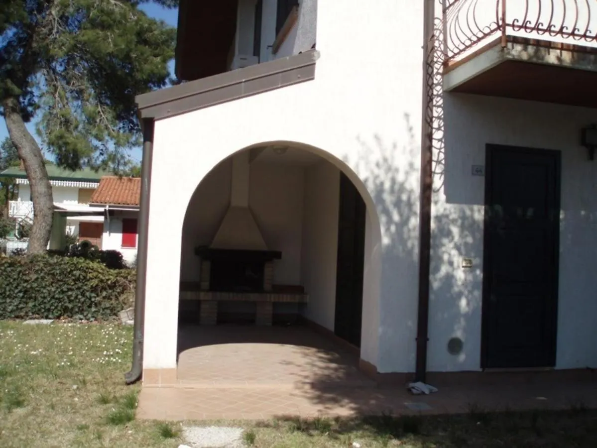Apartment Beautiful Two-Bedroom Villa In Bibione - Beahost