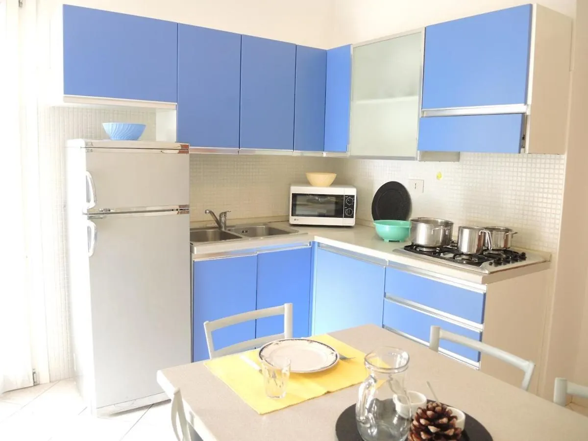 Apartment Beautiful Two-Bedroom Villa In Bibione - Beahost