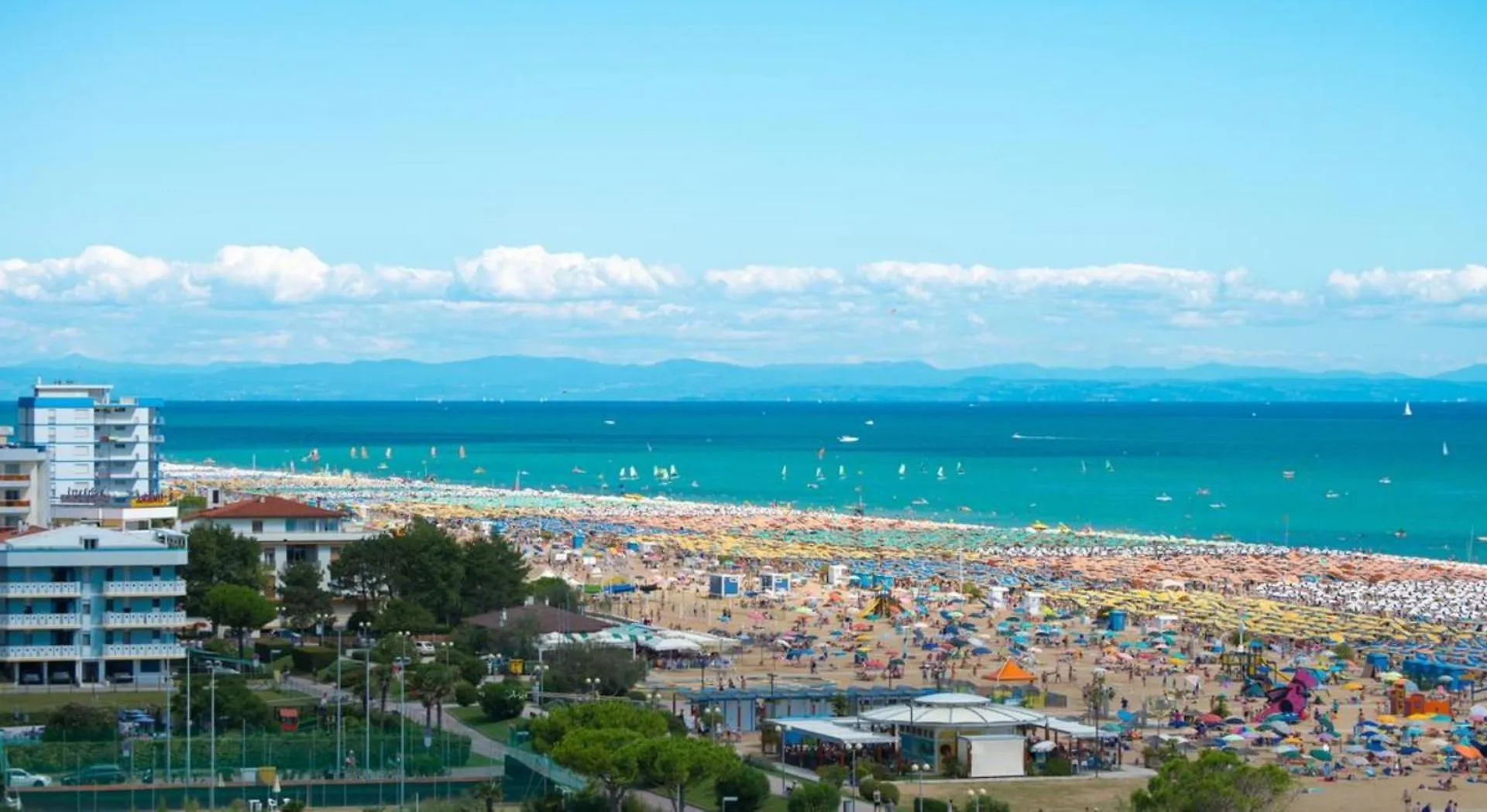 Apartment Beautiful Two-Bedroom Villa In Bibione - Beahost